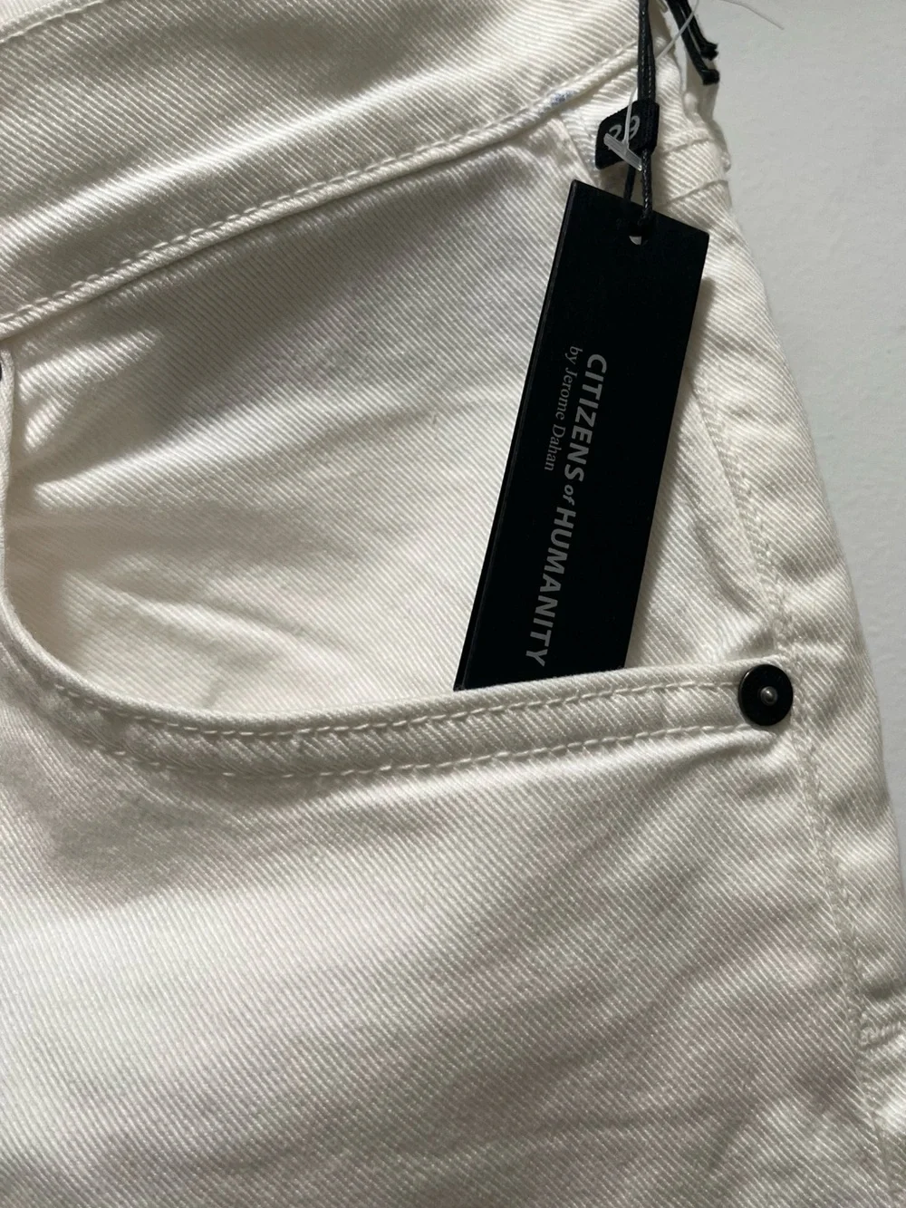 Citizens Of Humanity Lennox Cropped Lose Fit Jeans in White Size 29